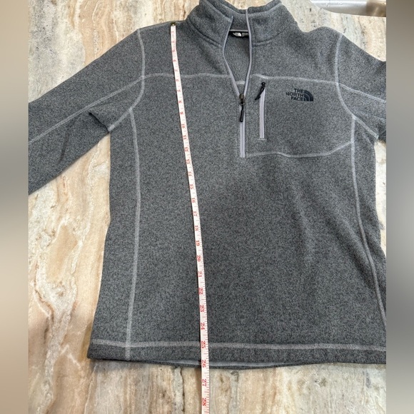 Men’s NORTH FACE Gordon’s Lyons 1/4 zip heathered grey pullover- Size Small - Picture 7 of 11